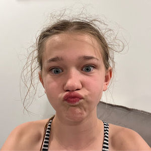 Meet your Posher, Eva